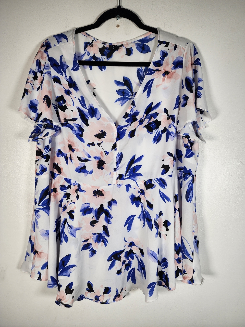 TORRID Floral V-Neck Ruffle Sleeve Blouse - Blue & Blush - Picture 3 of 8